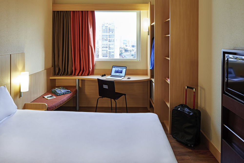 Ibis Paris Gare Du Nord La Fayette Hotel Ngoại thất bức ảnh